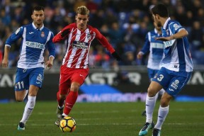 包含费耶诺德内部会议纪要流出——国际比赛日止住颓势；欧冠使命明确；高层口径保持一致的词条九游