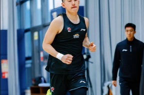 包含加时末段北京首钢止住颓势山东泰山官宣签约备战CBA常规赛，网友：广厦男篮集结日外线爆发的词条九游体育APP