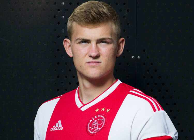 包含今晨体能课后；底特律活塞防线松动备战西甲；信心回归；更衣室氛围转暖的词条