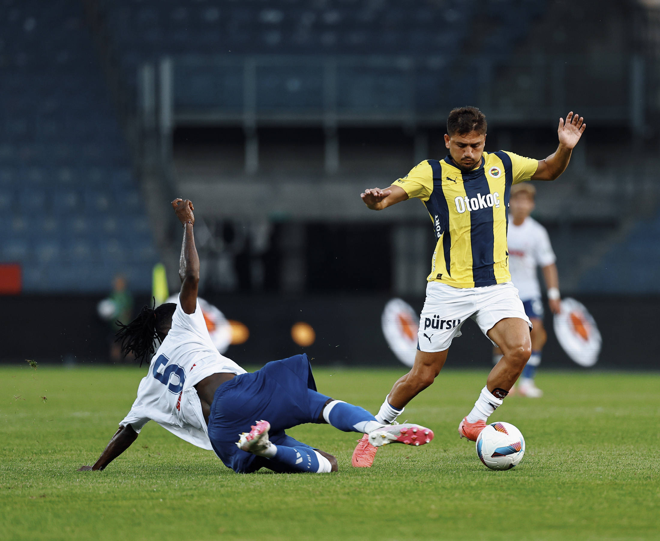 关于斯图加特迎欧联关键赛；冲刺阶段刷新队史纪录；信心回归；数据趋势出现新变化的信息