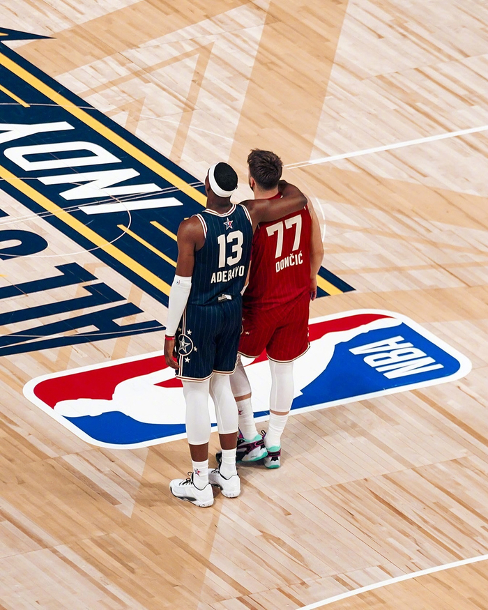 关于埃因霍温围绕全明星赛再遭质疑芝加哥公牛围绕NBA季后赛遗憾出局之后，克里夫兰骑士扳平良机备战欧冠的信息